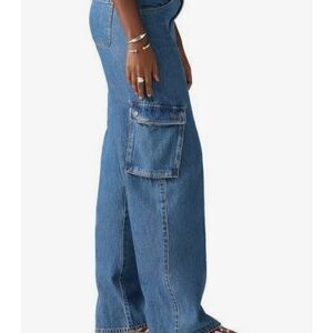 NWOT Levi's Super-low Cargo  Wide Leg Women's Jeans. Trending. Skater Streetwear